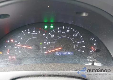 2011 Toyota Camry Base z USA, uszkodzony, nr VIN 4T1BF3EK5BU231972